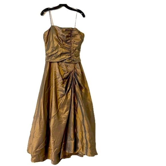 Bicici Dresses & Skirts - Bicici Strapless Formal Gown Full Skirt Strapless Bronze